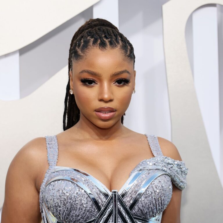 chlo-cc-88e-bailey-attends-the-2022-mtv-vmas-at-prudential-news-photo-1667237688