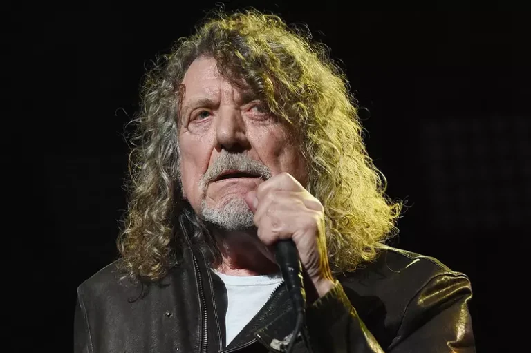 ROBERT PLANT