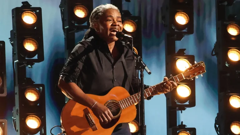 TRACY CHAPMAN